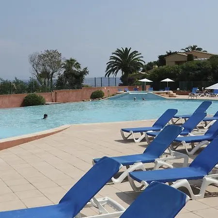 Aparthotel Adonis Theoule Horizon Bleu 2*