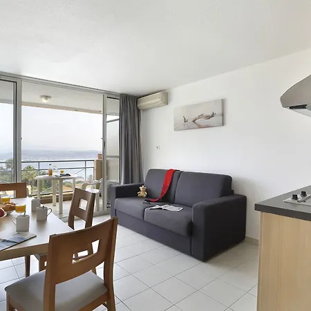 Aparthotel Adonis Theoule Horizon Bleu 2*